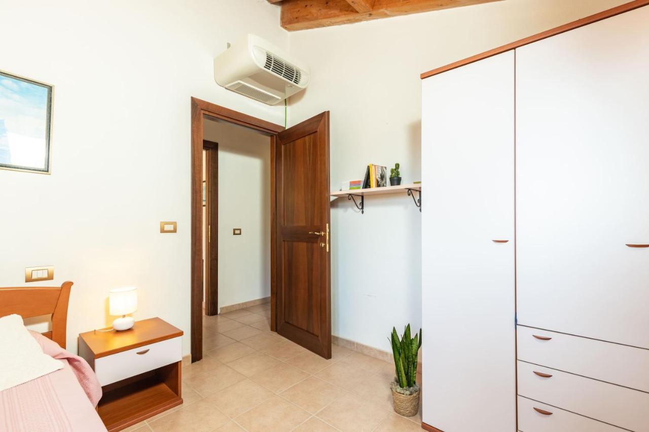 شقة Casa Orfea سانتا ماريا نافاريز المظهر الخارجي الصورة